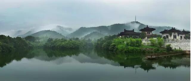 必威【抓中心 听亮点】绿色发展：水流云在(图8)