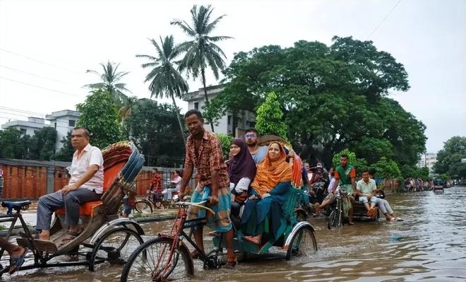 必威全球最脏国家：遍地垃圾女性在外随地大小便印度：我们输了(图4)